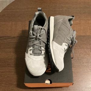 Merrell Alpine Sneaker Suede in Charcoal. Size US 9. New in box.